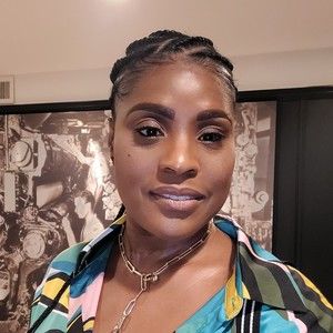 Meet your Posher, Sonya